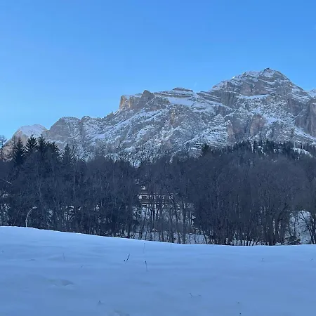 Apartment Surrounded By A Breathtaking Panorama! Cortina 4+2 Beds, Two Bathrooms On Two Floors Cortina d'Ampezzo