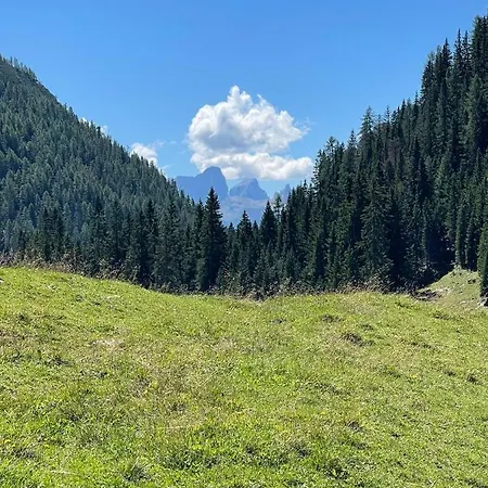 Surrounded By A Breathtaking Panorama! Cortina 4+2 Beds, Two Bathrooms On Two Floors * Cortina d'Ampezzo